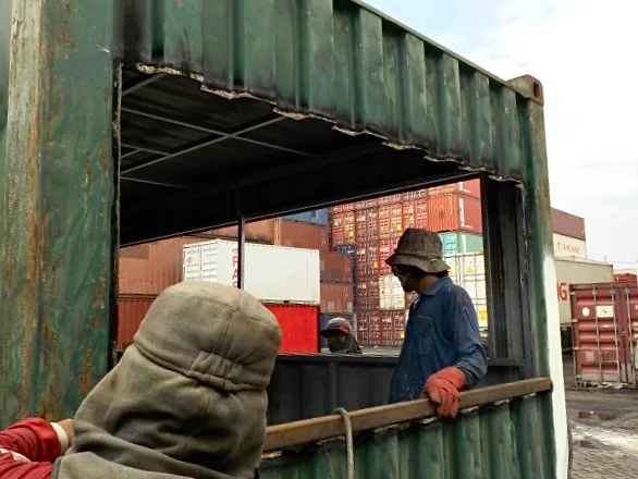 Expanda modular container building exterior