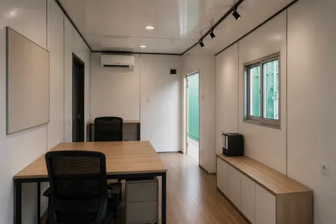 Kantor — additional photo